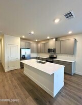 4258 White Feather Wy in Sparks, NV - Building Photo
