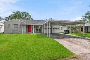 5413 Vae Dr in Baytown, TX - Building Photo