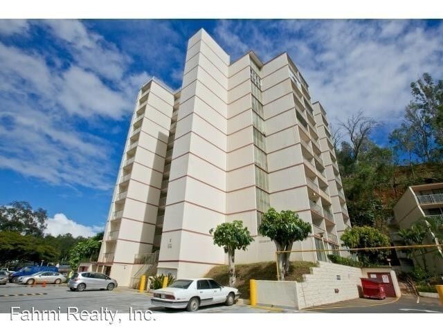 property at 95-061 Waikalani Dr