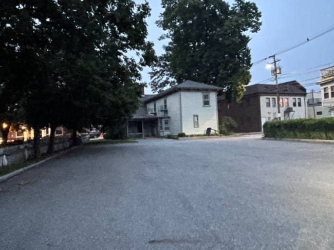 421 Main St in Warren, RI - Building Photo - Building Photo