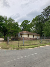 814 Dennis Ave in Leesville, LA - Building Photo - Building Photo