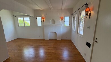 1621 California Ave in Santa Monica, CA - Building Photo - Building Photo
