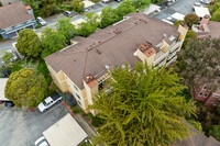 Saddleback in Daly City, CA - Foto de edificio - Building Photo