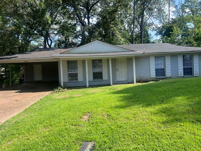 property at 107 Berryhill Pl