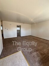 1320 W Vassar Ave in Visalia, CA - Building Photo - Building Photo