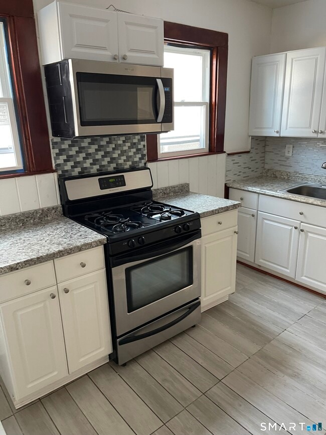 191 Parrott Ave in Bridgeport, CT - Building Photo - Building Photo