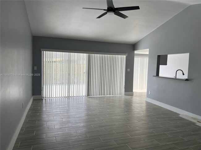 12250 SW 113th Ln in Miami, FL - Building Photo - Building Photo