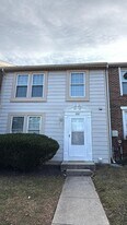 4332 Thistlewood Terrace in Burtonsville, MD - Building Photo