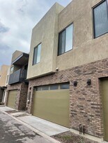 901 S Smith Rd in Tempe, AZ - Building Photo