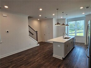 502 Healy Dr in Cumming, GA - Building Photo - Building Photo