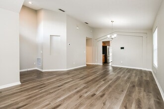 2334 Andrews Valley Dr in Kissimmee, FL - Building Photo - Building Photo