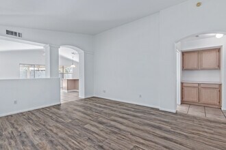 3041 E Wahalla Ln in Phoenix, AZ - Building Photo - Building Photo