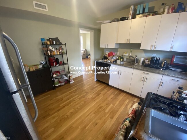 3977 Washington St-Unit -Apt 1 in Boston, MA - Building Photo - Building Photo