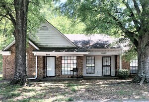 6509 Birkenhead Rd in Memphis, TN - Building Photo