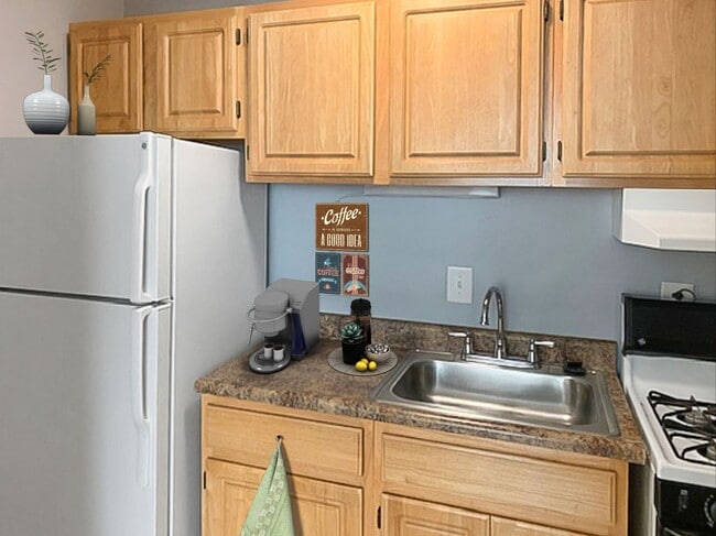 7903 Indian Head Hwy in Oxon Hill, MD - Building Photo - Building Photo