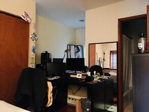 1530 Mount Vernon St, Unit 1F in Philadelphia, PA - Building Photo - Building Photo