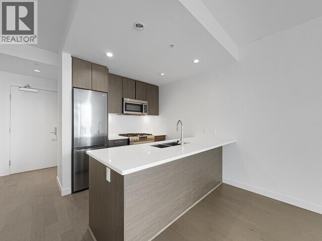 9060 University Crescent in Burnaby, BC - Building Photo - Building Photo