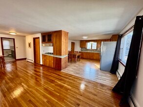 156 Nichols Ave in Watertown, MA - Building Photo - Building Photo