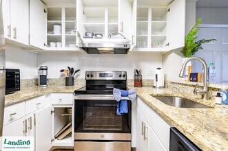 1000 Palm Pl Dr NE, Unit 1713 in Palm Bay, FL - Building Photo - Building Photo