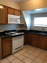 1856 28th Ave-Unit -3 in Oakland, CA - Building Photo - Building Photo