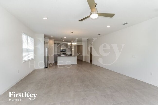 560 Crown Rose Dr in Bartow, FL - Building Photo - Building Photo