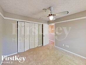 2600 Stratford Ln in Morrow, GA - Foto de edificio - Building Photo