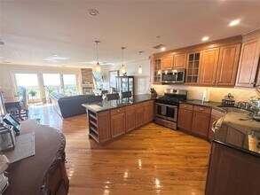 353 W Broadway in Long Beach, NY - Building Photo - Building Photo