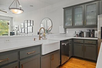 2710 Floyd St in Dallas, TX - Building Photo - Building Photo