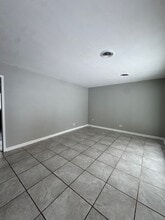 1383 Stanley Blvd in Calumet City, IL - Building Photo - Building Photo