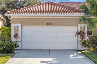 8084 Sanctuary Dr in Naples, FL - Building Photo - Building Photo