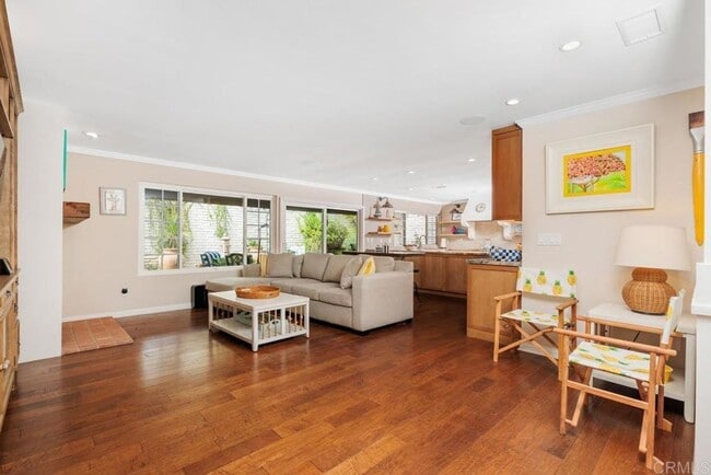 16902 Via De Santa Fe in Rancho Santa Fe, CA - Building Photo - Building Photo