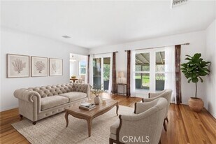 15853 Romar St in Los Angeles, CA - Building Photo