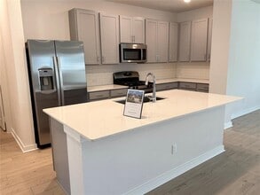 109 Corn Ln in Hutto, TX - Building Photo - Building Photo