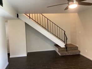 1160 Hilltop Rd in Santa Maria, CA - Foto de edificio - Building Photo