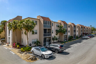 Las Palmas in Venice, FL - Building Photo - Building Photo