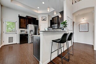 7709 Menchaca Rd in Austin, TX - Building Photo - Building Photo