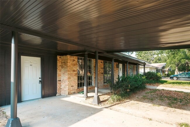 property at 4640 Fieldwood Ln