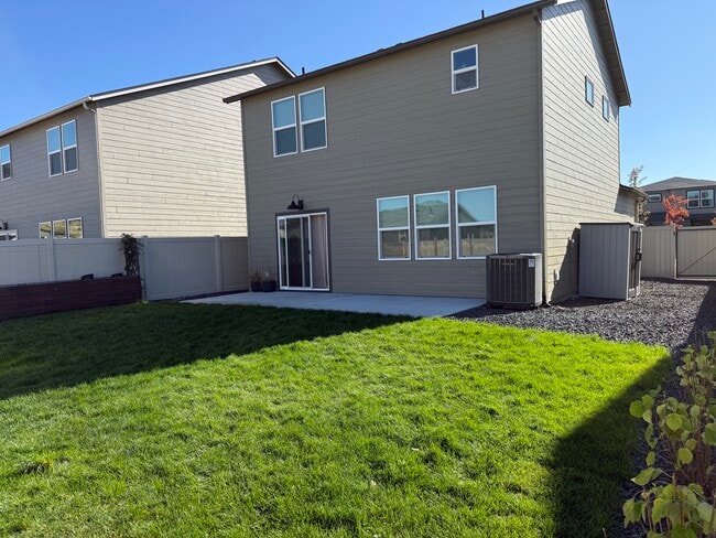 20628 E Mdw Spg Lp in Liberty Lake, WA - Building Photo - Building Photo