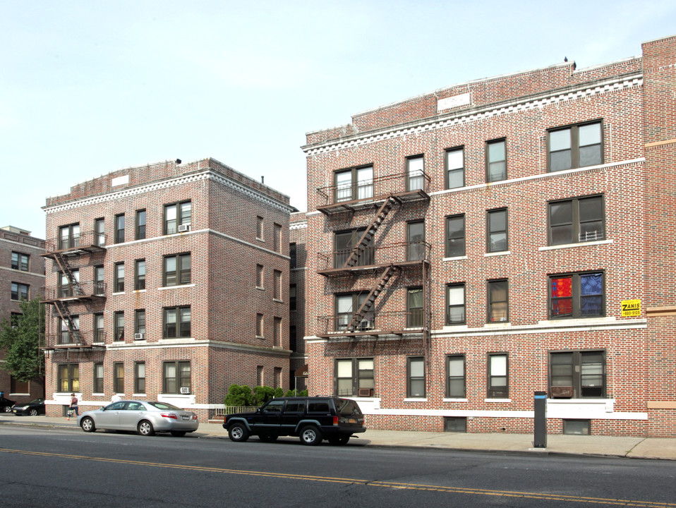 Lucretia Plaza in Brooklyn, NY - Building Photo