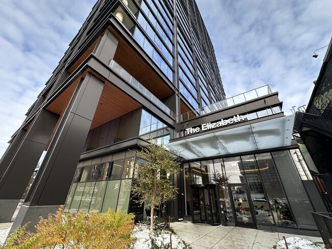 property at 225 N Elizabeth St