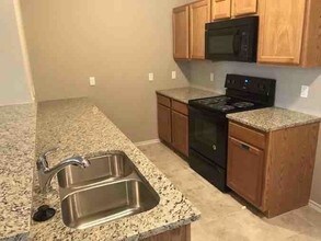 512 E Hazelwood St-Unit -D in Princeton, TX - Building Photo - Building Photo