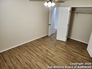 5615 Cross Pond in San Antonio, TX - Building Photo - Building Photo