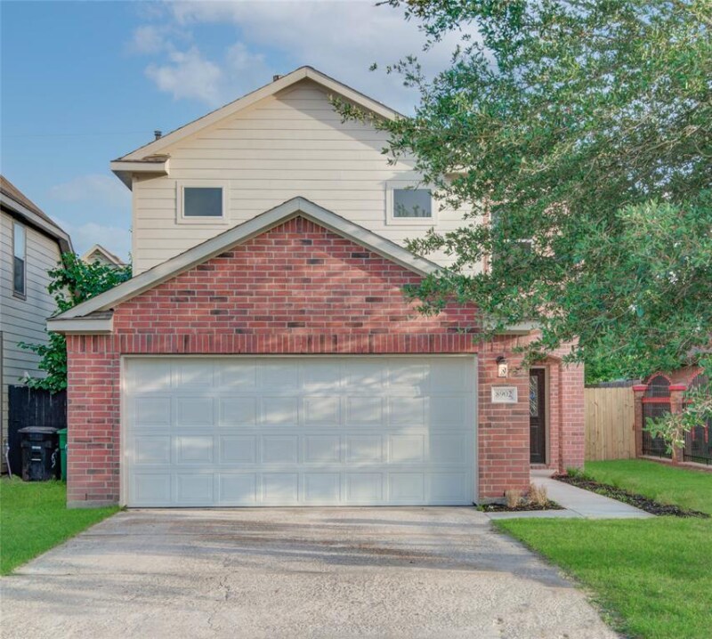 8902 Edgebrook Dr in Houston, TX - Building Photo