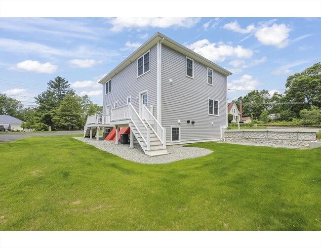 5 W Chapel St in Abington, MA - Building Photo - Building Photo