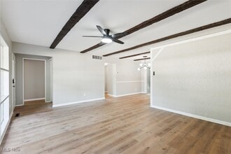 6411 Nelwood Rd in Parma Heights, OH - Building Photo - Building Photo
