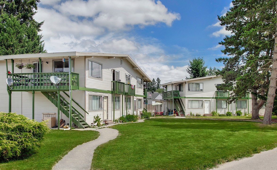 Twin Firs in Carnation, WA - Foto de edificio