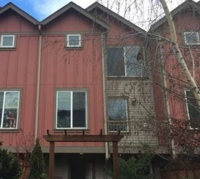 property at 3820 Whitman Ave N