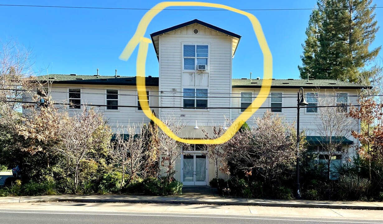 1881 E 8th St, Unit 260 in Chico, CA - Foto de edificio