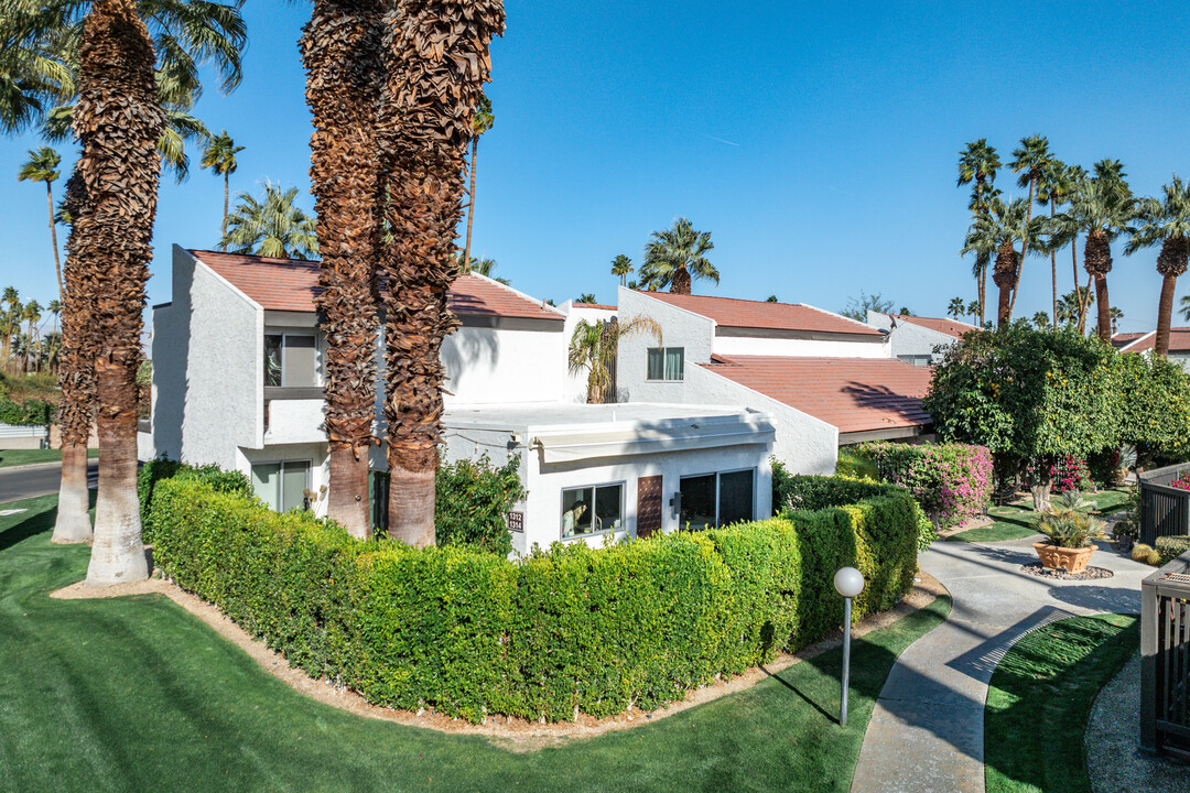 Biltmore in Palm Springs, CA - Building Photo