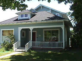 76 Alida St in Ashland, OR - Building Photo